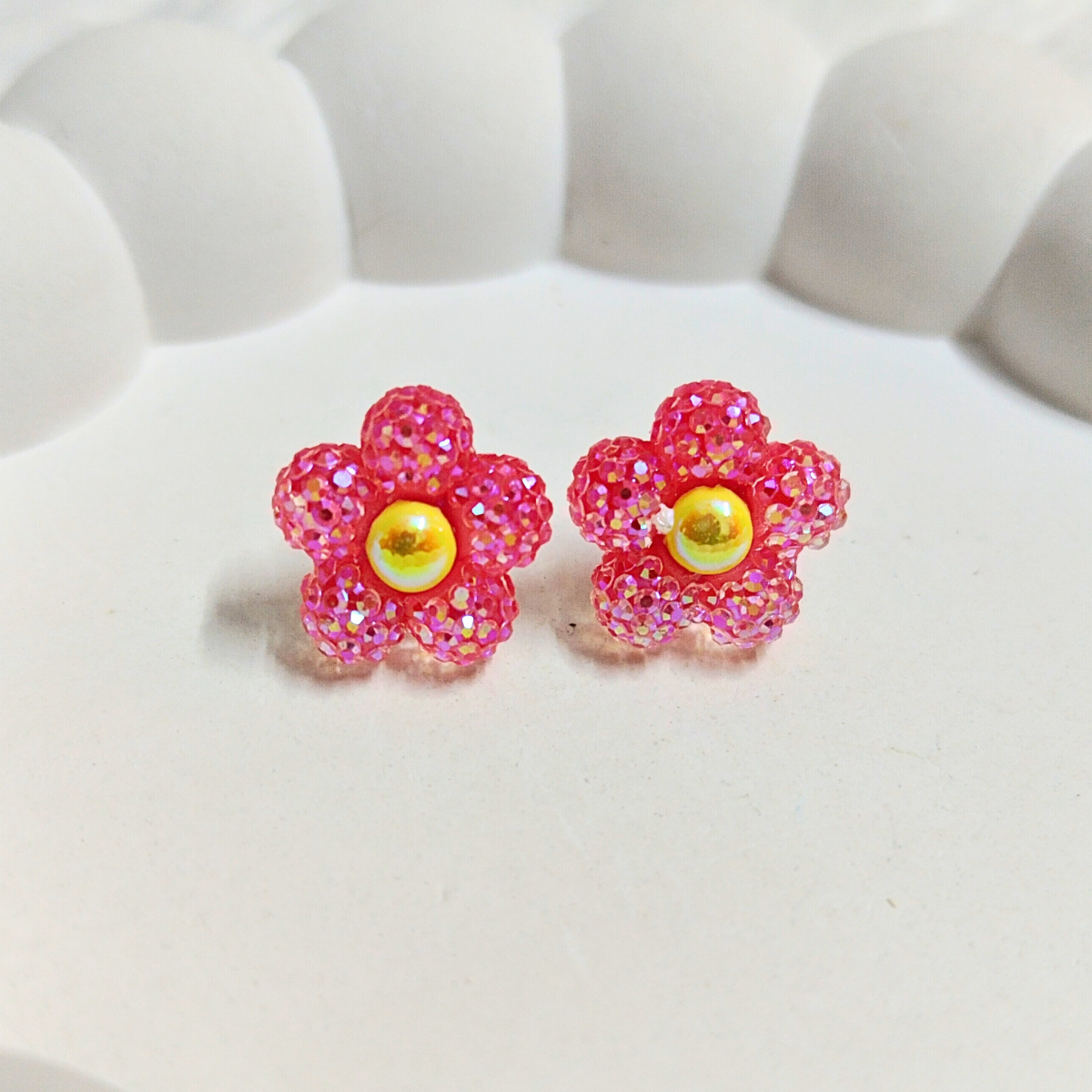 Glitter resin colorful flower earrings (red)